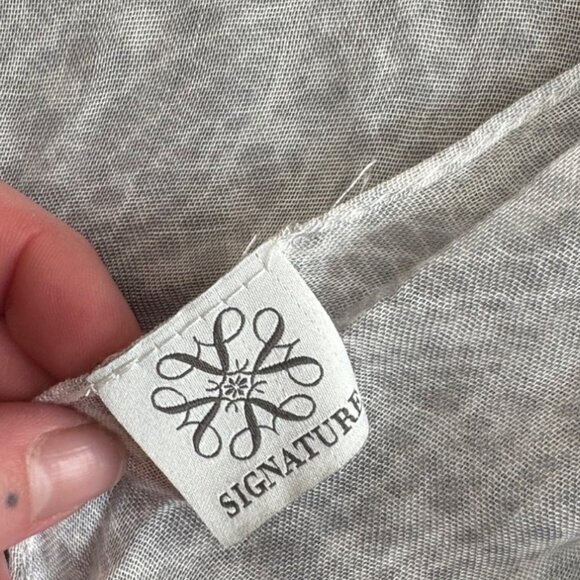 Signature Lightweight Sheer Gray Scarf With Animal Print Pattern - Picture 2 of 8